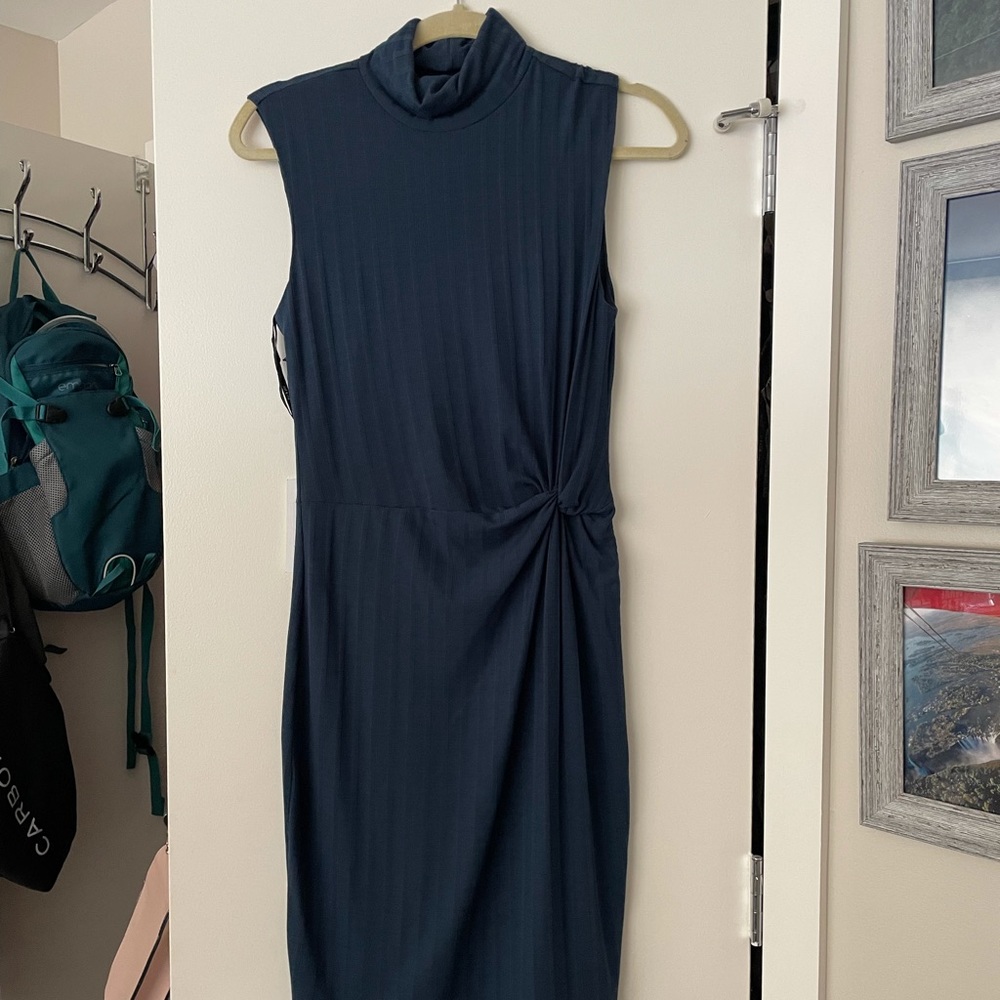 William B navy dress size M